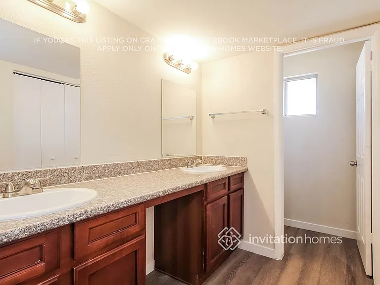 4614 W Sunnyside Ave — Photo 9