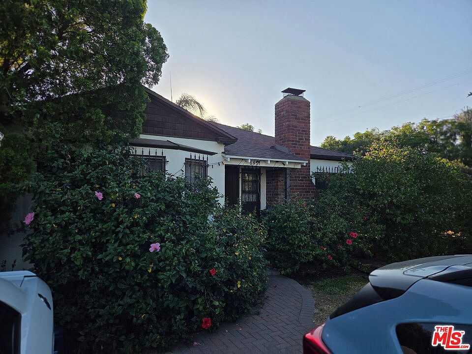 1st image of 6457 Camellia Ave
