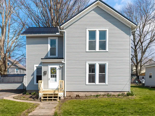 8 Colfax St, North East, PA 16428