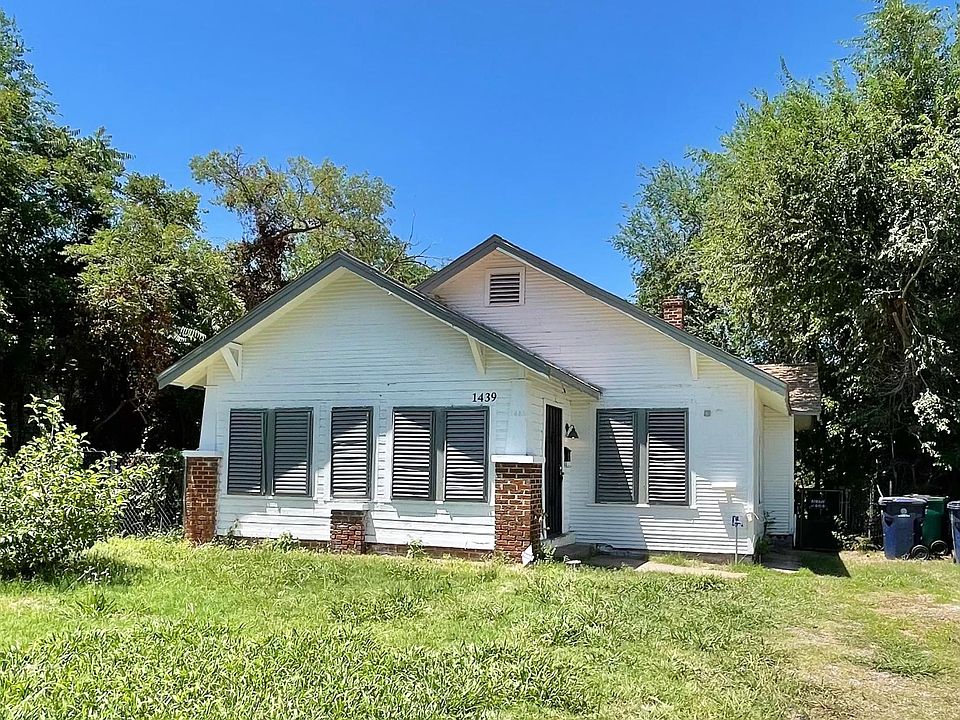 1st image of 1439 NE 28th St