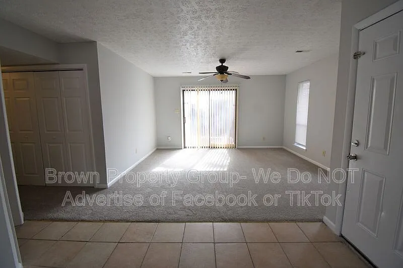 2 bed, 2.0 bath, 957 sqft, $1,050 — Photo 3