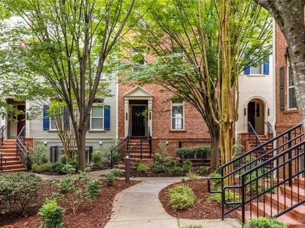 853 Perennial Dr, Sandy Springs, GA 30328