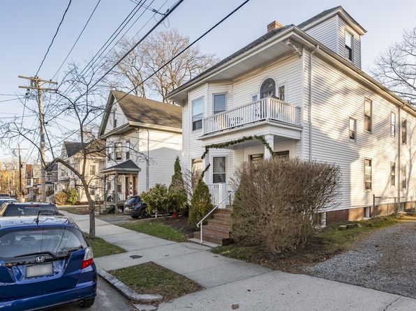 62 Roberts Street, Portland, ME 04102