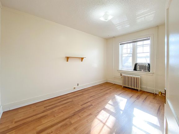 5th image of 1622 15th Ave #800512