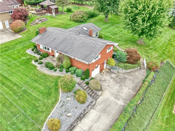 321 Comanche Dr, Belle Vernon, PA 15012