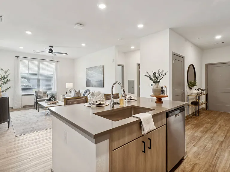 The Depot Luxury Apartments — Photo 81