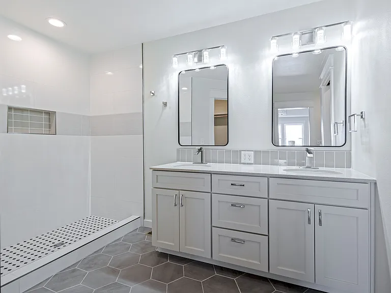 13636 Redwood Way NW — Photo 22