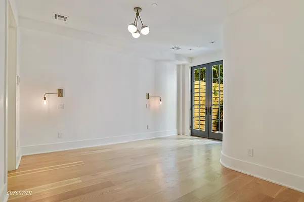Sold by Corcoran | media 14
