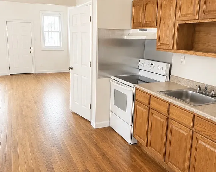 57 E Runyon St #1L — Photo 1
