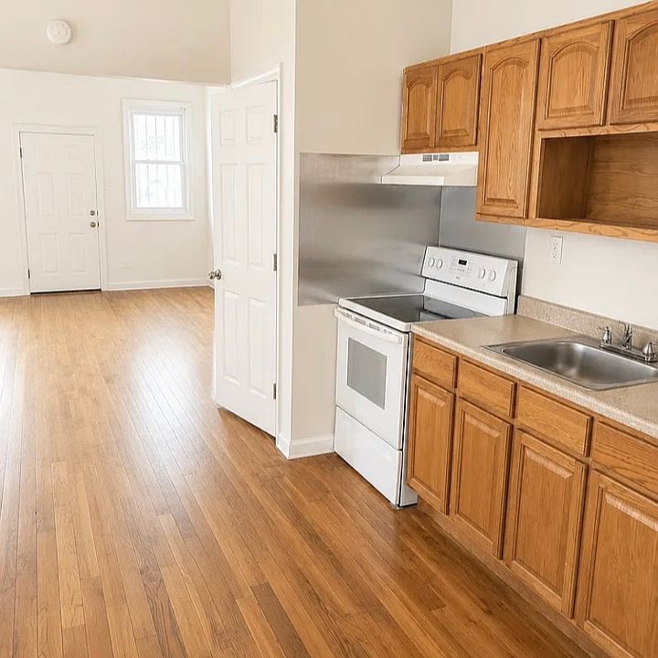 1st image of 57 E Runyon St #1L