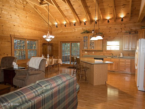 5th image of 6113 Tapps Ridge Rd