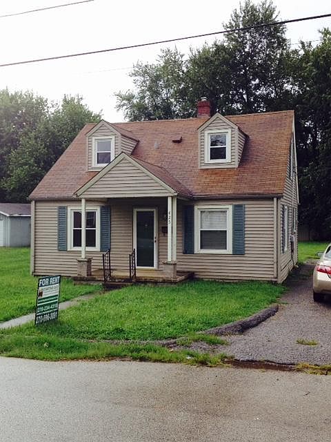 1st image of 425 W Maple Ave