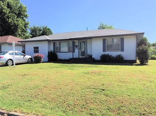 1411 Sherry Ln, Shawnee, OK 74801