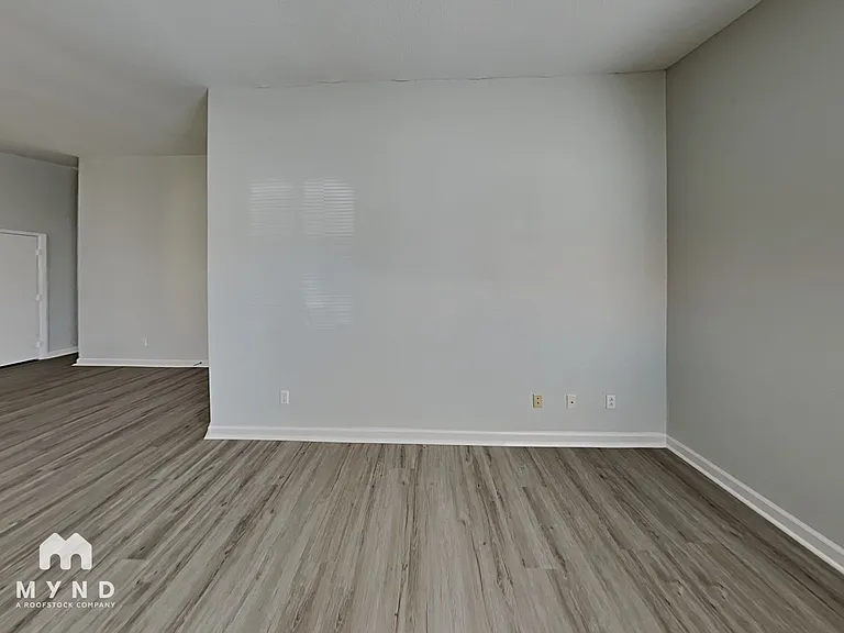 6602 Elk Creek Ln — Photo 18