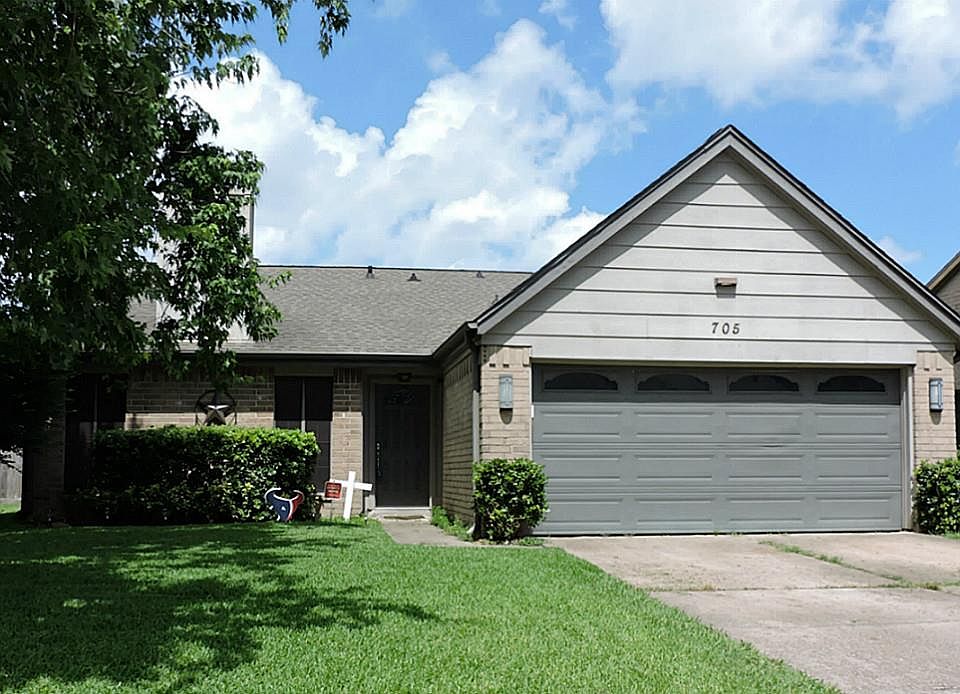 1st image of 705 Myrtle Creek Dr