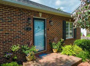 133 Colonnade Ave, Lexington, VA 24450