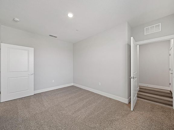 3rd image of 4655 Prairie Path