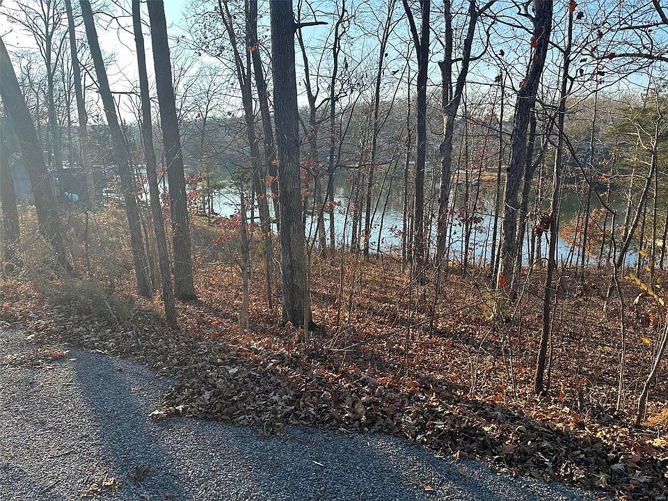2nd image of 8 Wagon Creek Loop