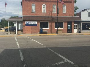 190 N Main St APT 4, Iola, WI 54945