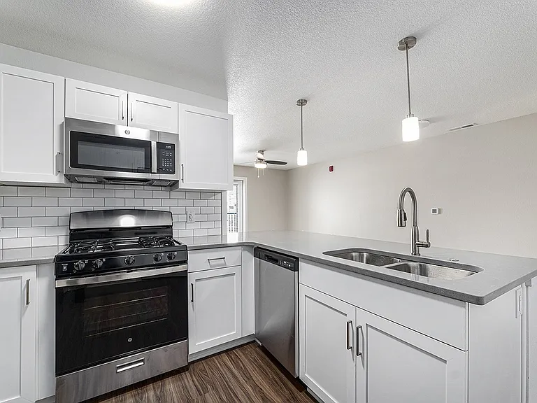 Eagle Ridge Apartment Homes — Photo 60