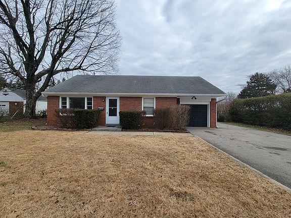 3rd image of 1455 Townley Dr