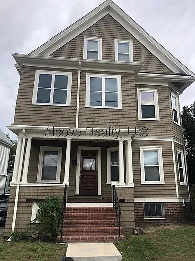 College Ave — Photo 5