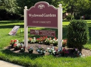 39A Sandra Circle BLDG 39A #1, Westfield Town, NJ 07090