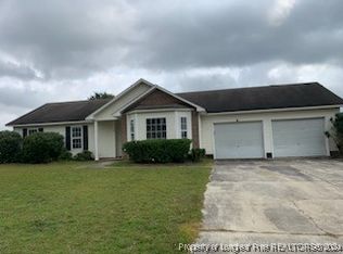 117 Cypress Dr, Raeford, NC 28376