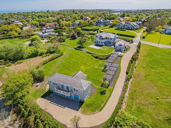 2nd image of 108 Shore Road