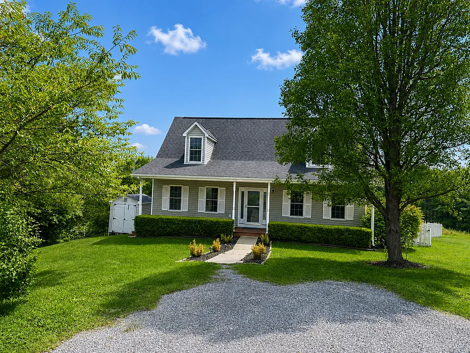 23 Southfork Ln