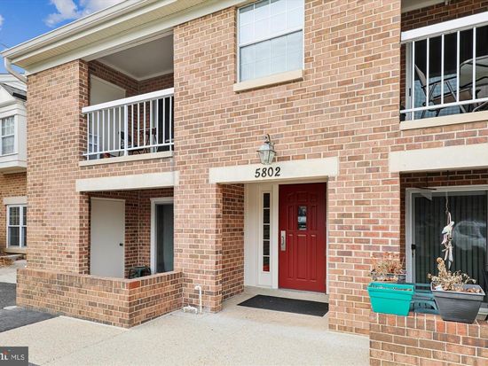 5802 Cove Landing Rd APT 101, Burke, VA 22015