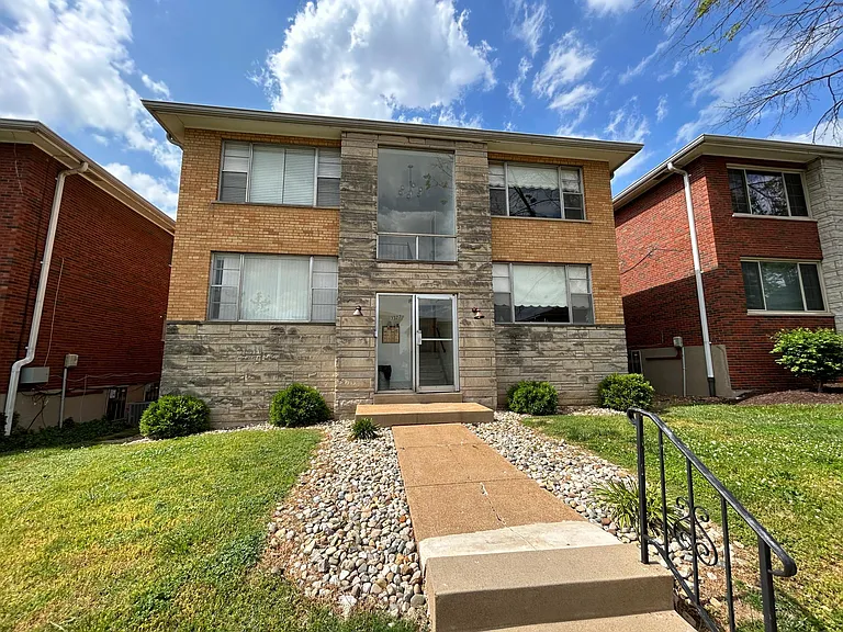 7327 Hampshire Dr #3 — Photo 4