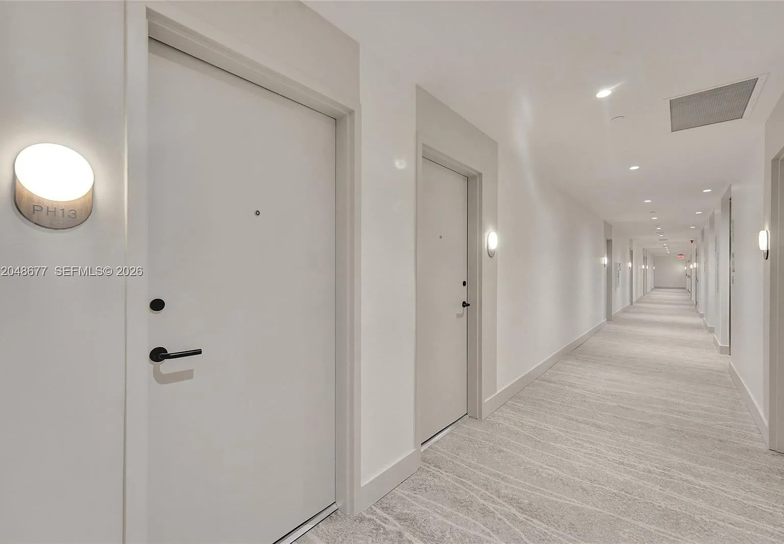 1 bed, 1.0 bath, 412 sqft, $6,000 — Photo 2