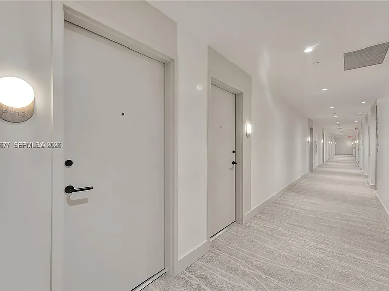 580 72nd St #Penthouse 13 — Photo 2