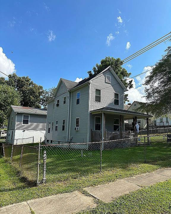 2nd image of 1006 George St