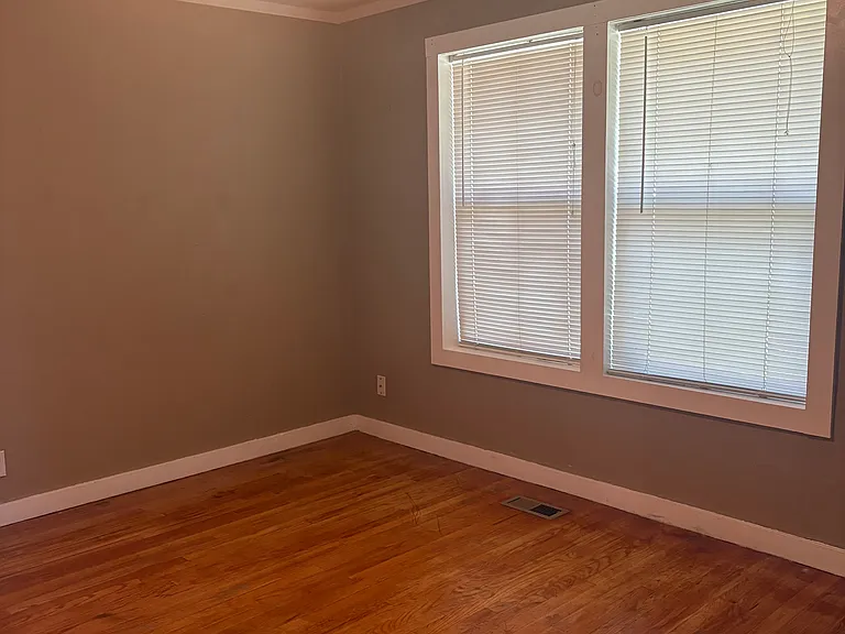 Different angle view of the bedroom.