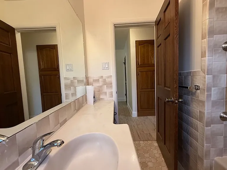 2524 Deming Blvd — Photo 11