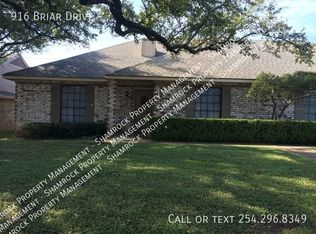 916 Briar Dr, Waco, TX 76710