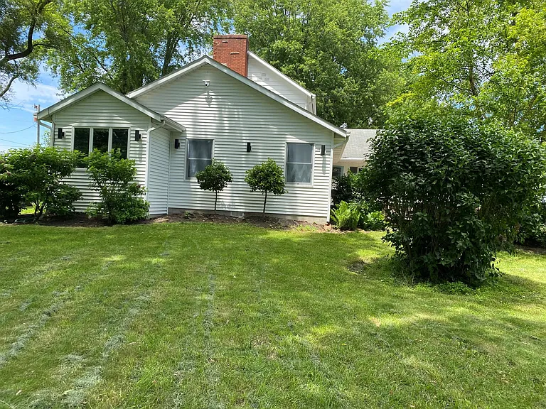 2571 Berlin Station Rd — Photo 3