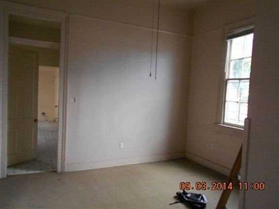 3rd image of 2067 N Prieur St