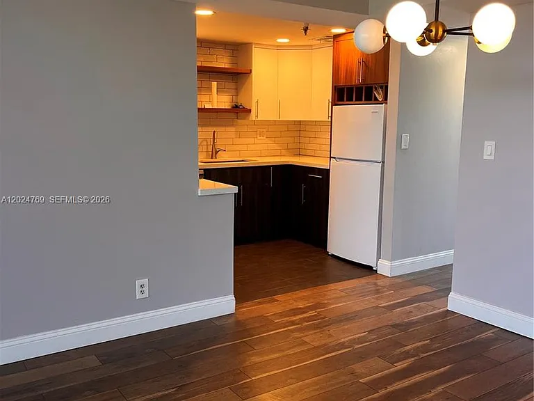 3100 W Rolling Hills Cir #403 — Photo 27