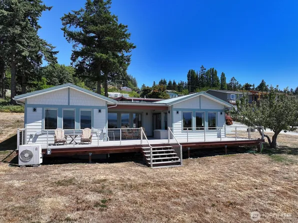 4883 Magellan Drive, Freeland, WA 98249