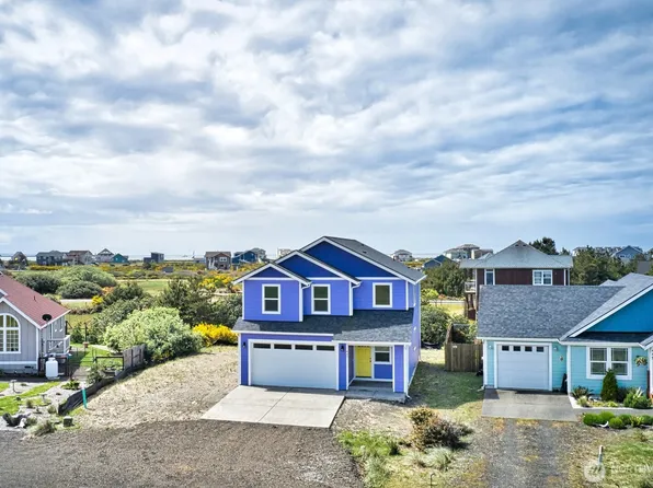 447 S Spinnaker Street SW, Ocean Shores, WA 98569
