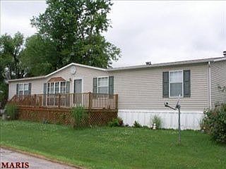 5th image of 108 Southeast St