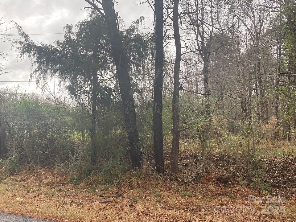 2nd image of 259 Camp Rotary Rd