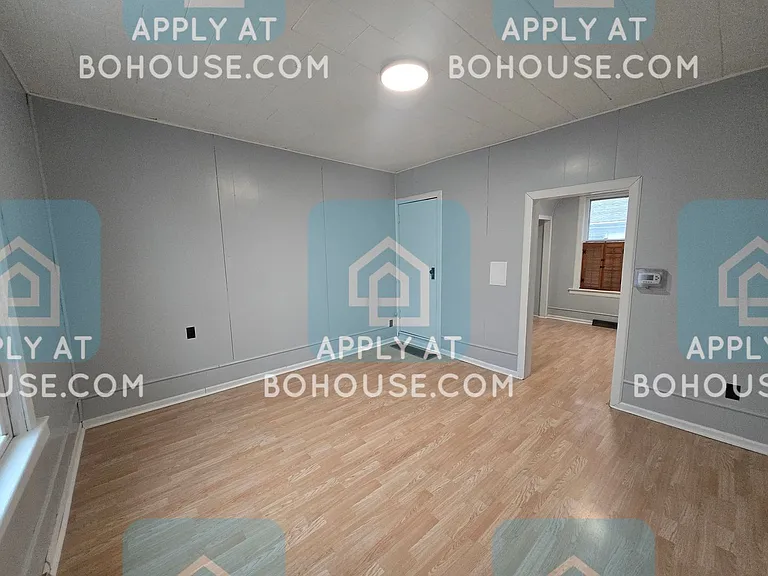 3010 McArthur Dr — Photo 4