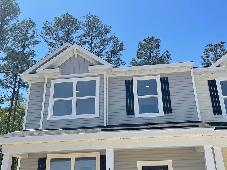 1st image of 118 Spencer Cir #8