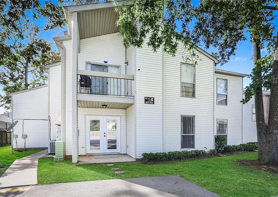 1st image of 411 Parkview Blvd #411