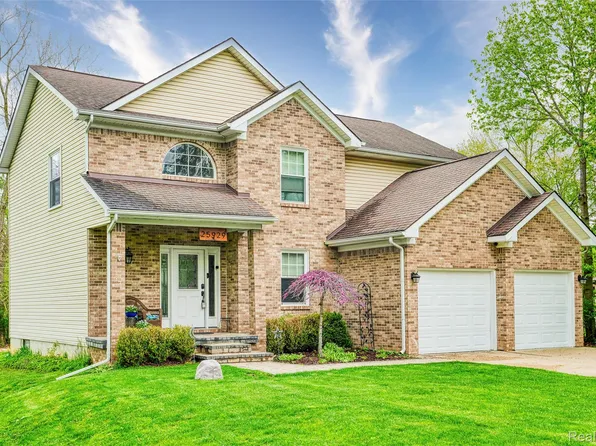 25929 Clark St, Novi, MI 48375