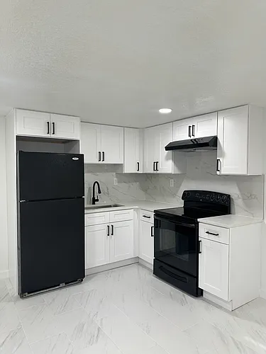 1805 Reynolds Rd #2 Photo 1